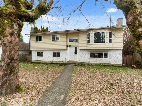 33943 Pine St, Abbotsford, BC V2S 2P4