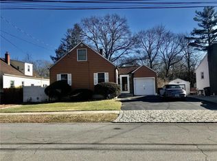 390 Fairfax Rd, Bridgeport, CT 06610