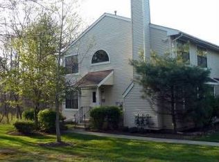 301 Santa Anita Ln, Toms River, NJ 08755