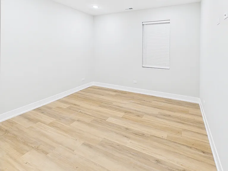 6220 S King Dr #2 — Photo 16