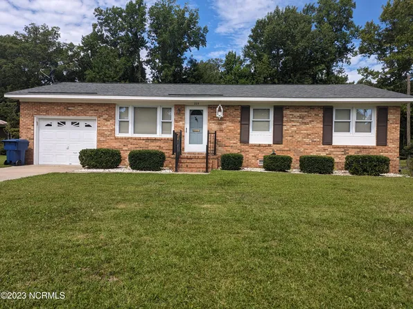 225 Hollywood Boulevard, Havelock, NC 28532