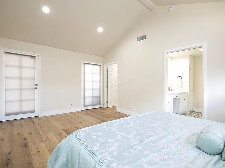 8437 Quartz Ave — Photo 5