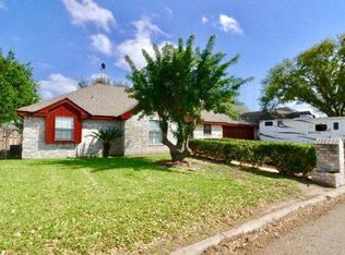 607 Magnolia St, Palmview, TX 78572