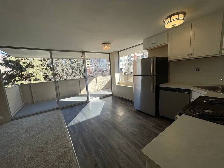 Residence at Governors Park — Photo 12