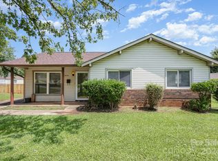 3436 Pine Meadow Dr, Charlotte, NC 28269