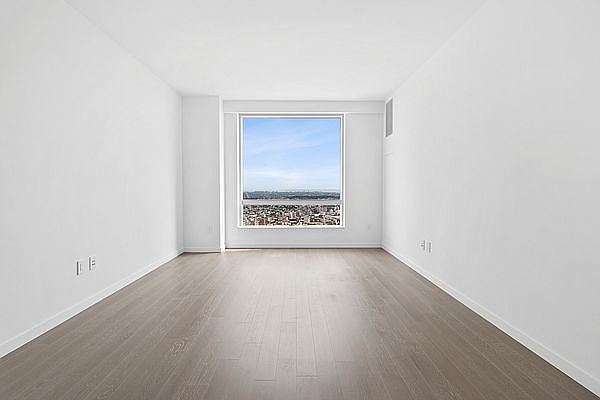 1st image of 1 City Poin APT 62J