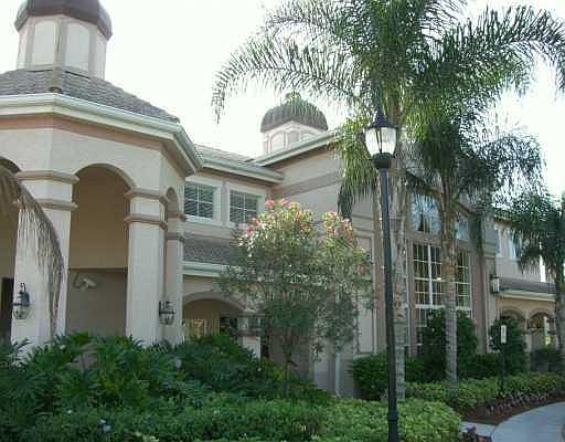 4th image of 148 SW Peacock Boulevard #203