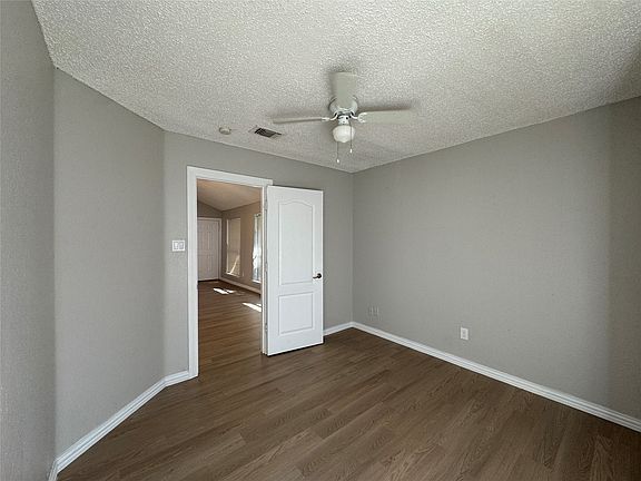 3rd image of 6511 Devine Dr