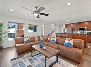 1653 Chalcedony St, San Diego, CA 92109