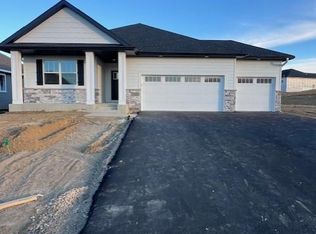 19380 Everglade Path, Farmington, MN 55024