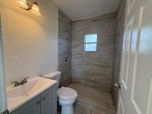 1913 Division Ave #102 — Photo 13