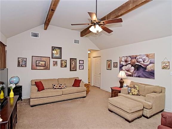 4th image of 104 Royal Pines Dr