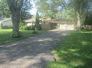 22W502 Balsam Dr, Glen Ellyn, IL