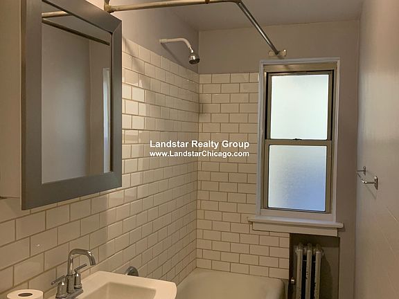 5th image of 5737 N Kenmore Ave #203