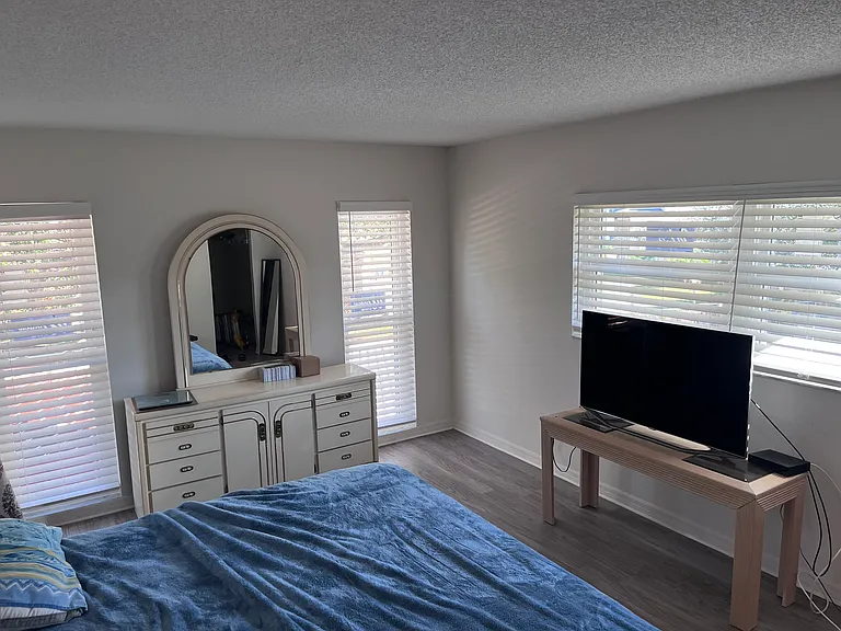 213 Buttonwood Cir — Photo 16