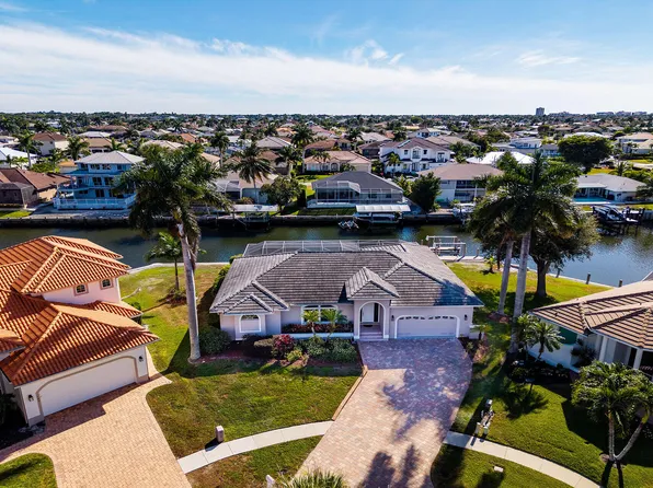196 Richmond Ct, Marco Island, FL 34145