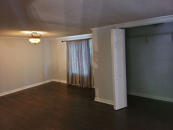 4th image of 3248 Arbor Dr