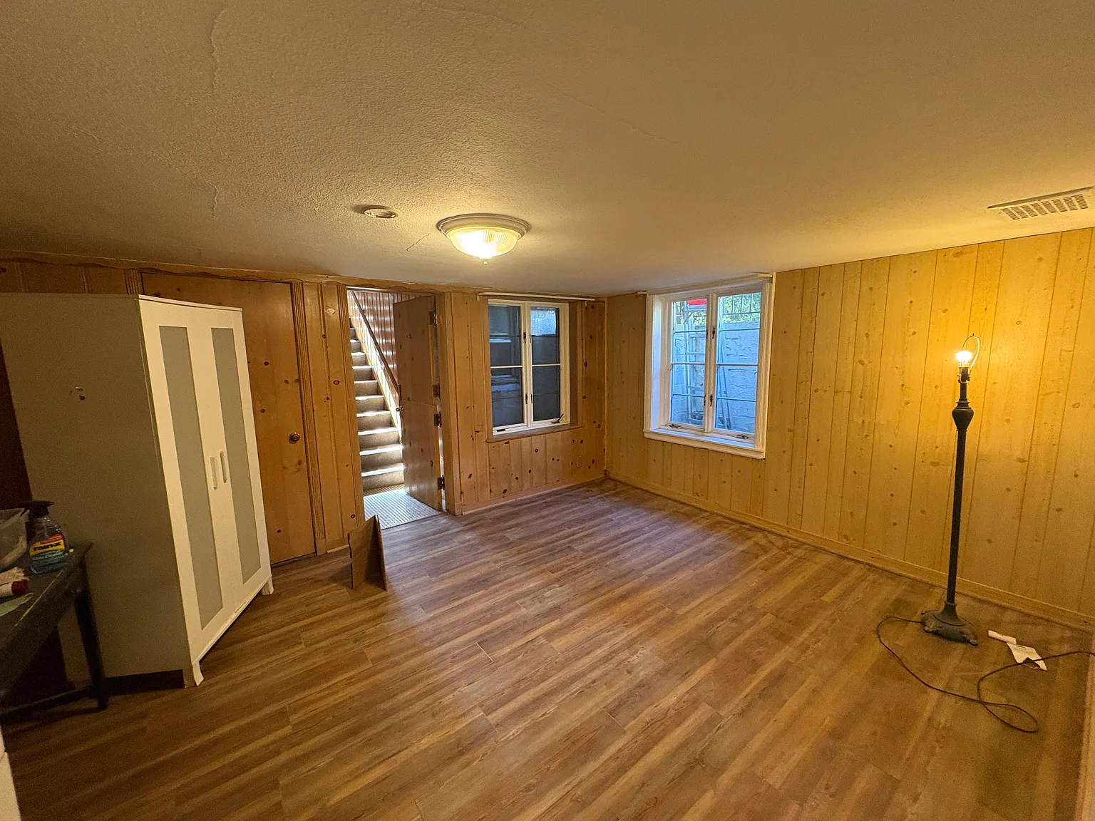1 bed, 2100 sqft, $1,000 — Photo 4