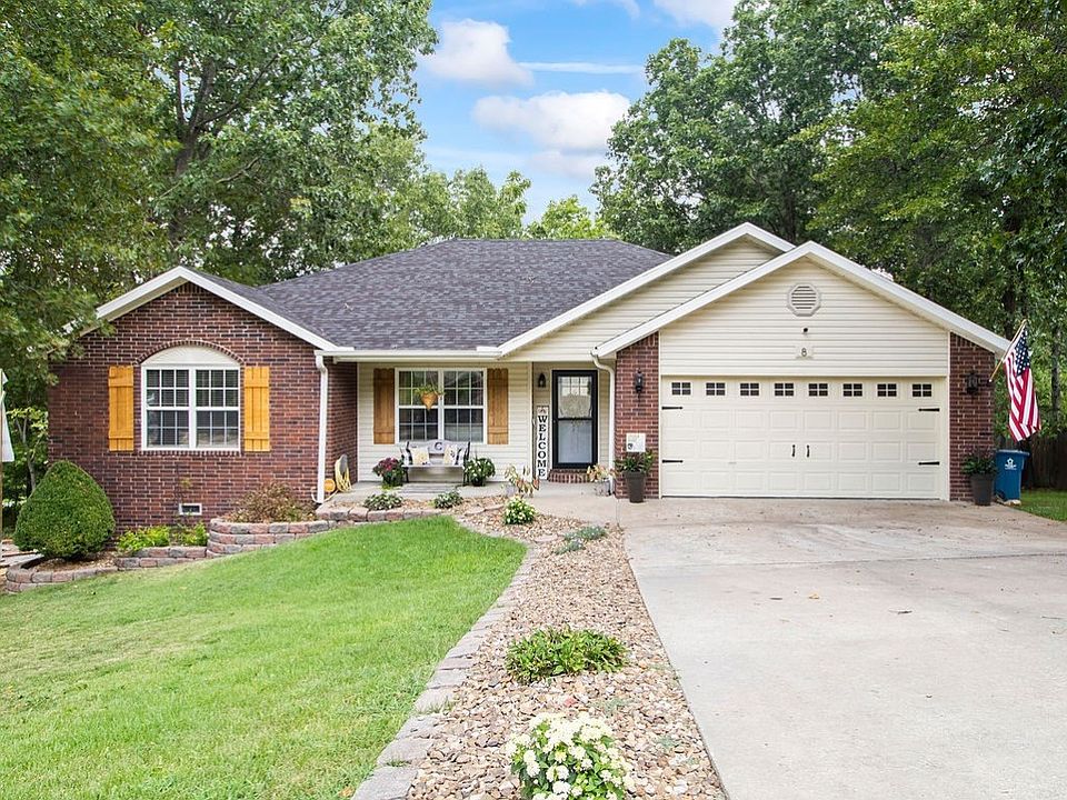 1st image of 8 Reighton Cir