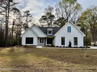 39 Forest Barnes Rd, Petal, MS 39465