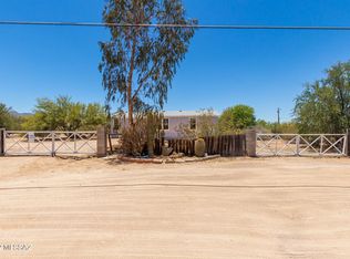11585 W Dusty Rocks Ln, Tucson, AZ 85743