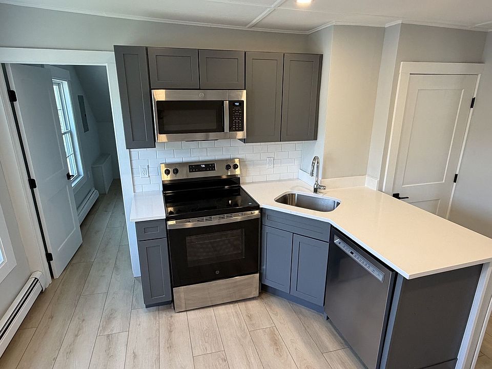 1st image of 21 Main St #3