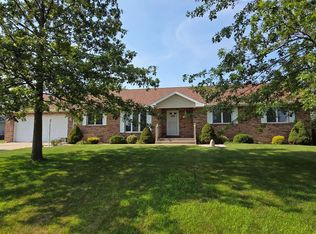 7177 E Grace Ave, New Carlisle, IN 46552
