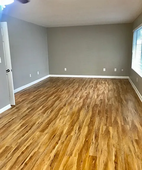 North Park Colony — Photo 12