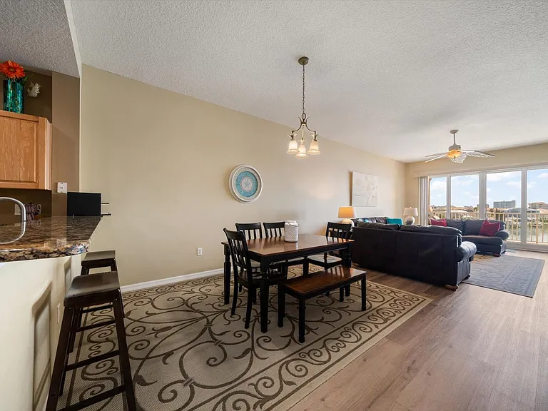 530 S Gulfview Blvd #401 — Photo 14