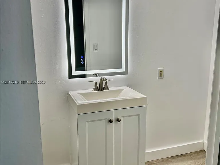 540 Brickell Key Dr #218 — Photo 8