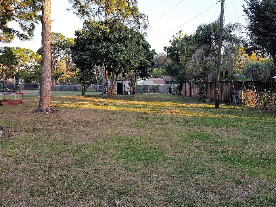 1st image of 2607 Stratford Dr