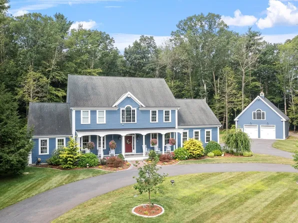 16 Village Rd, Pepperell, MA 01463