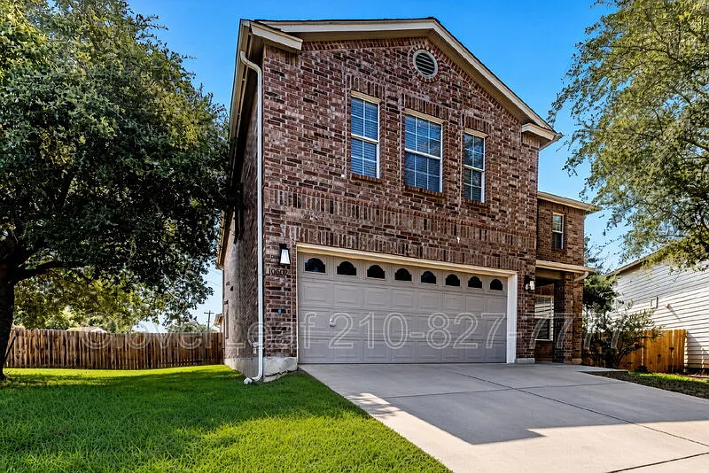 4 bed, 2.5 bath, 3025 sqft, $1,930 — Photo 3