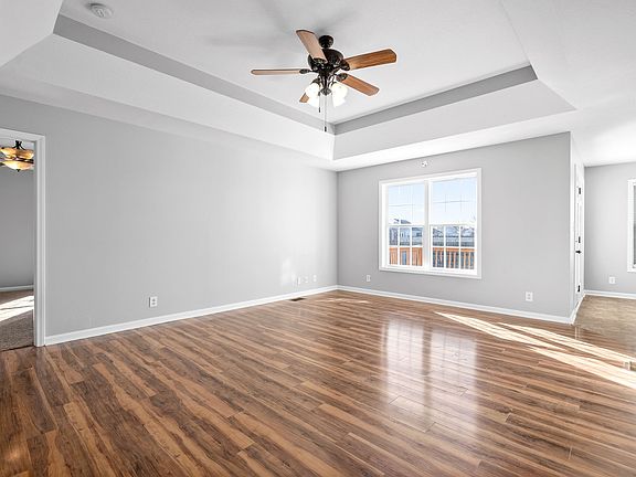 5th image of 3434 Foxrun Ln