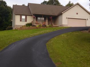 166 Cub Ln, Manitou, KY 42436