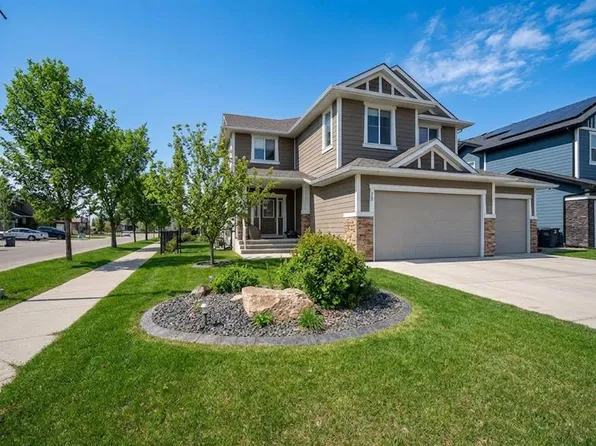 32 S Ranchers Mnr, Okotoks, AB T1S 0G5