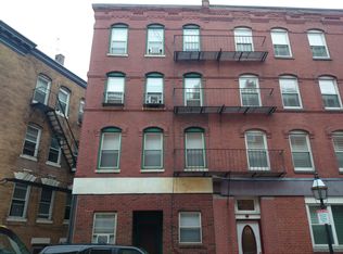 182 Endicott St APT 4, Boston, MA 02113
