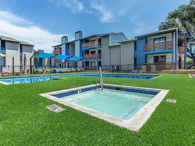 Blakely Apartments — Photo 3