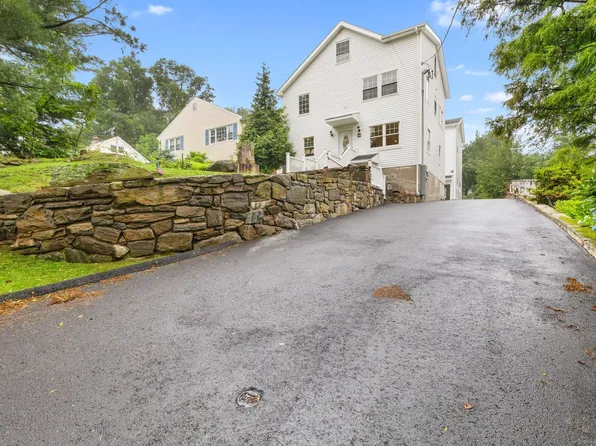 75 Coolidge Avenue, Stamford, CT 06906