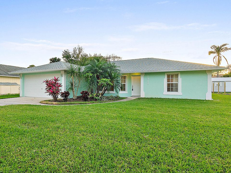 1st image of 1312 Travelers Palm Dr