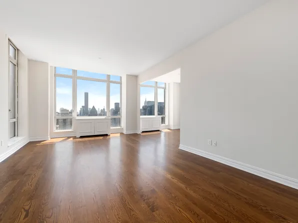 401 East 60th Street image 2 of 11