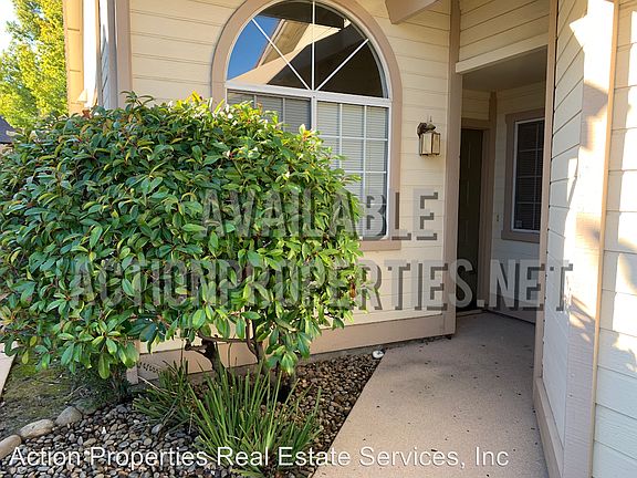 4th image of 313 Canterbury Ave