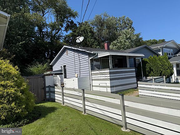 3rd image of 4315 Joplin Dr