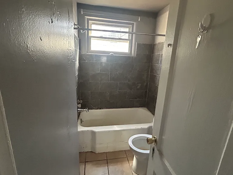 603 Druid Ave #B — Photo 6