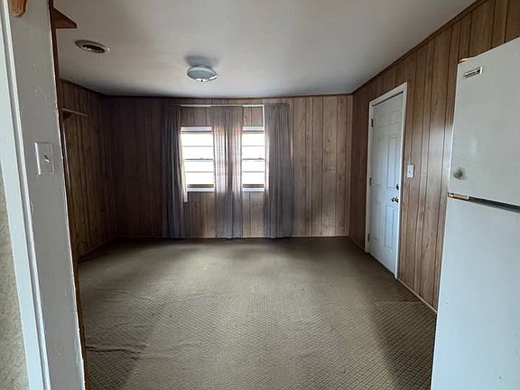 4th image of 8914 Main St