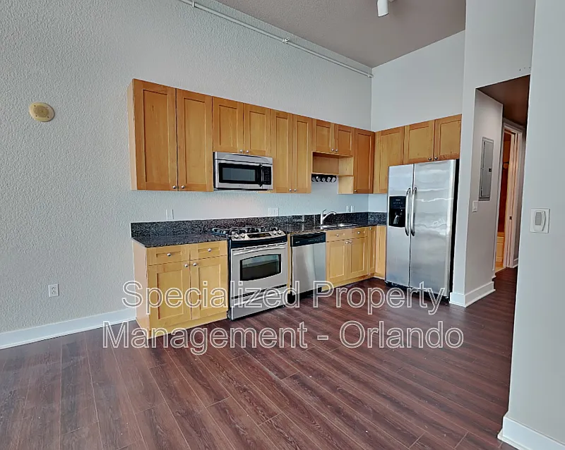 1 bed, 1.0 bath, 650 sqft, $1,575 — Photo 3