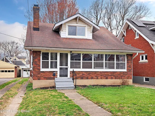 122 Oxford Pl, Saint Matthews, KY 40207