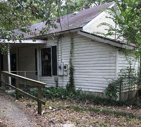 2nd image of 4504 Jamestown Rd
