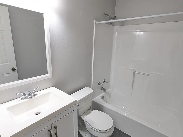 2236 Prytania Cir — Photo 15