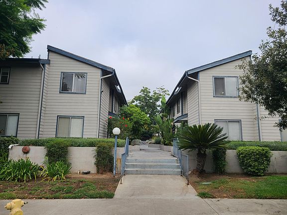 2nd image of 55 N Mar Vista Ave #24cb950e3
